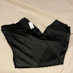 Lane Bryant - Livi Power Legging 22/24